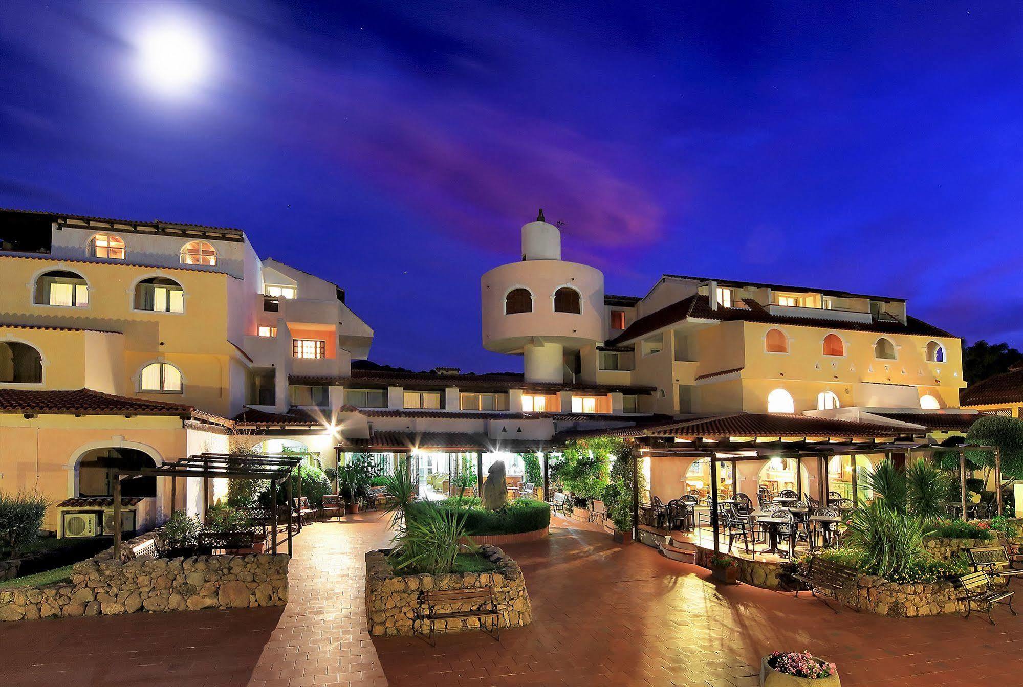 Colonna Beach Hotel Marinella Marinella  Kültér fotó